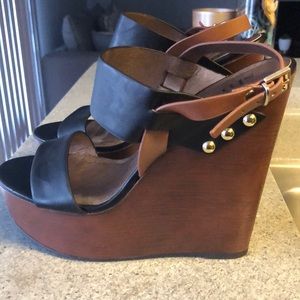 SHI Black wedge heels